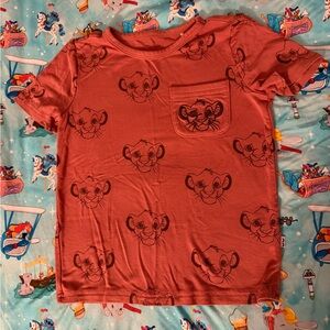 Little Sleepies Disney’s Lion King Simba Short Sleeve Pocket Tee 2T GUC